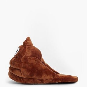 🎁 Poop Emoji Slippers 💩
